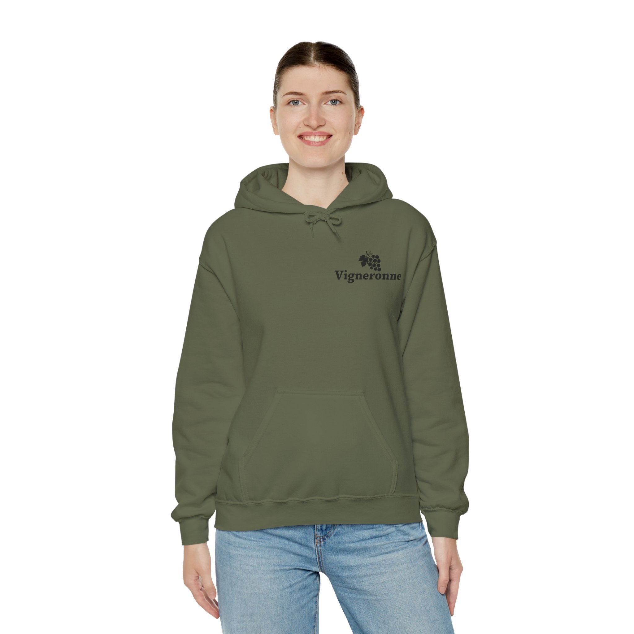 Vigneronne  – Essential Hoodie