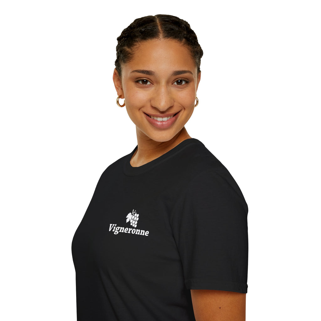 Vigneronne  – Essential T-Shirt