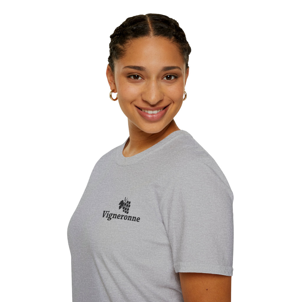 Tenue de vendangeuse professionnelle, t-shirt Vigneronne confortable et durable.